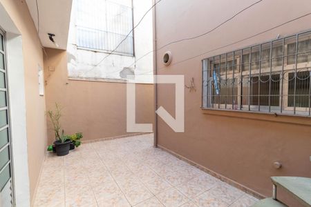 Casa à venda com 125m², 2 quartos e 2 vagasQuintal