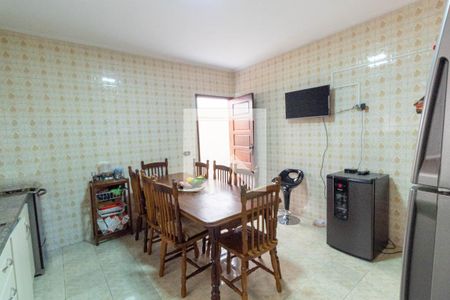 Casa à venda com 125m², 2 quartos e 2 vagasCozinha