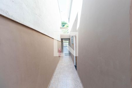 Casa à venda com 125m², 2 quartos e 2 vagasCorredor