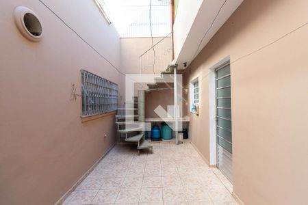 Casa à venda com 125m², 2 quartos e 2 vagasQuintal