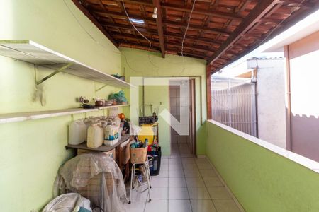 Casa à venda com 125m², 2 quartos e 2 vagasQuintal