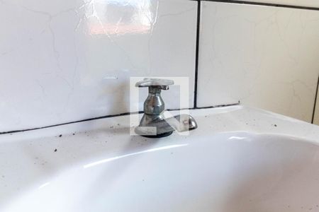 Casa à venda com 125m², 2 quartos e 2 vagasBanheiro - torneira