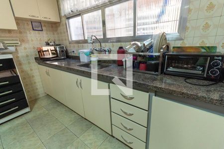 Casa à venda com 125m², 2 quartos e 2 vagasCozinha - Armários