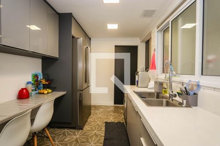 Apartamento à venda com 127m², 3 quartos e 2 vagas Apartamento à venda com 127m², 3 quartos e 2 vagasCozinha