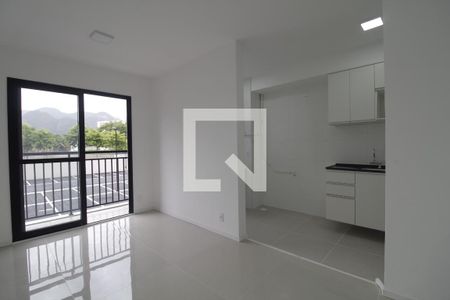 Sala de apartamento para alugar com 1 quarto, 40m² em Jacarepaguá, Rio de Janeiro