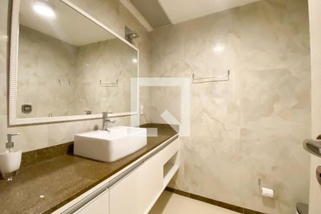 Apartamento à venda com 160m², 3 quartos e 2 vagasBanheiro 2