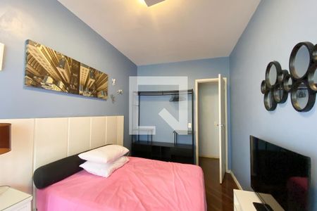 Apartamento à venda com 160m², 3 quartos e 2 vagasQuarto 2