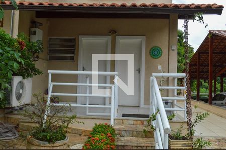 Casa de condomínio para alugar com 130m², 3 quartos e 2 vagasFachada