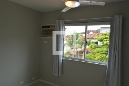 Casa de condomínio para alugar com 130m², 3 quartos e 2 vagasSuíte 2