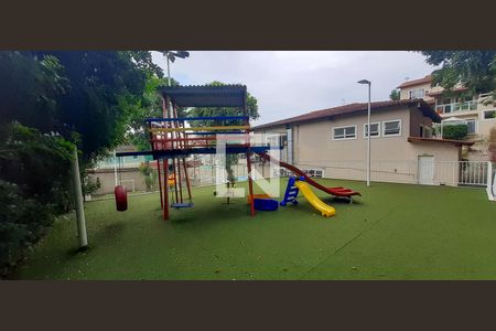 Casa de condomínio para alugar com 130m², 3 quartos e 2 vagasÁrea comum - Playground