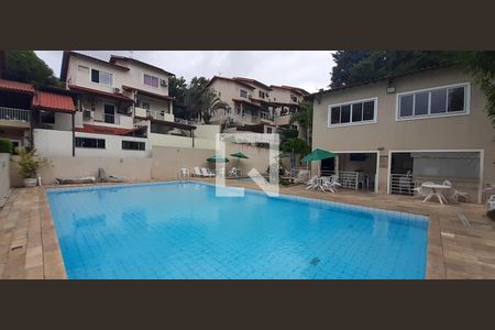 Casa de condomínio para alugar com 130m², 3 quartos e 2 vagasÁrea comum - Piscina