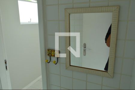 Casa de condomínio para alugar com 130m², 3 quartos e 2 vagasBanheiro