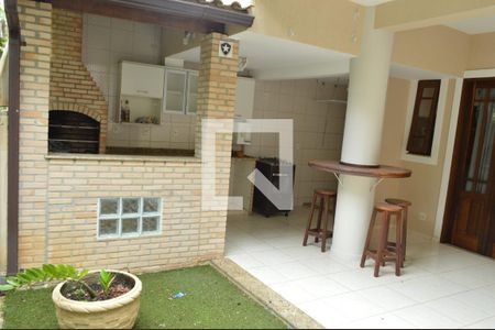 Casa de condomínio para alugar com 130m², 3 quartos e 2 vagasÁrea Gourmet 