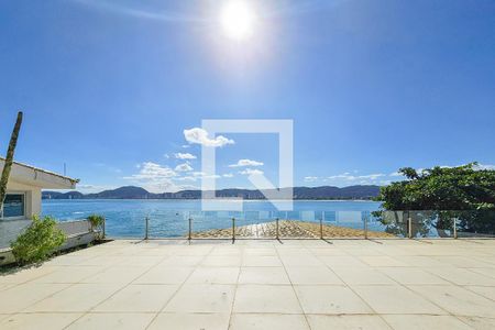Apartamento para alugar com 290m², 3 quartos e 3 vagas Apartamento para alugar com 290m², 3 quartos e 3 vagasVaranda