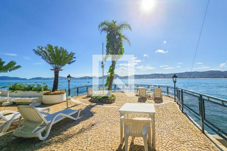 Apartamento para alugar com 290m², 3 quartos e 3 vagas Apartamento para alugar com 290m², 3 quartos e 3 vagasÁrea de Lazer