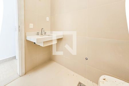 Banheiro da Suíte 1 de apartamento para alugar com 3 quartos, 290m² em Vila Julia, Guarujá