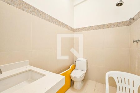 Apartamento para alugar com 290m², 3 quartos e 3 vagas Apartamento para alugar com 290m², 3 quartos e 3 vagasBanheiro da Suíte 2