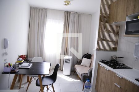 Sala de apartamento para alugar com 2 quartos, 32m² em Vila Anastácio, São Paulo