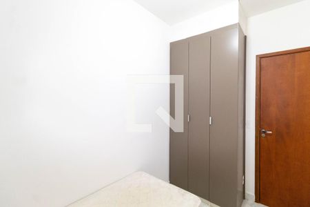 Quarto 1 de apartamento para alugar com 2 quartos, 45m² em Vila Santa Isabel, São Paulo
