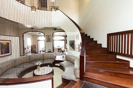 Casa à venda com 340m², 4 quartos e 3 vagas Casa à venda com 340m², 4 quartos e 3 vagasSala 2