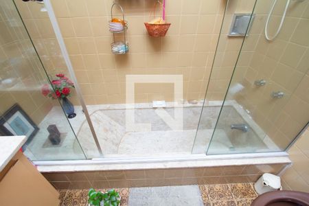 Casa à venda com 340m², 4 quartos e 3 vagas Casa à venda com 340m², 4 quartos e 3 vagasBanheiro da Suíte