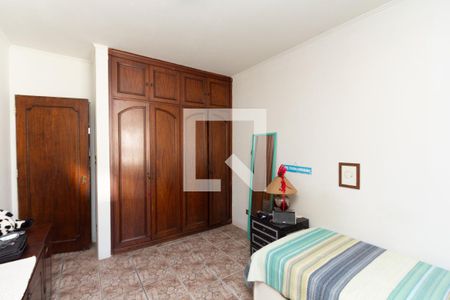 Casa à venda com 340m², 4 quartos e 3 vagas Casa à venda com 340m², 4 quartos e 3 vagasQuarto 3