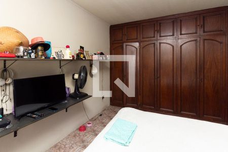 Casa à venda com 340m², 4 quartos e 3 vagas Casa à venda com 340m², 4 quartos e 3 vagasQuarto 2