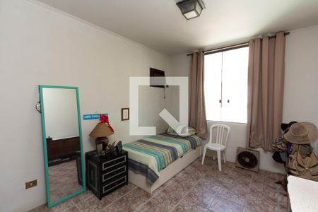 Casa à venda com 340m², 4 quartos e 3 vagas Casa à venda com 340m², 4 quartos e 3 vagasQuarto 3