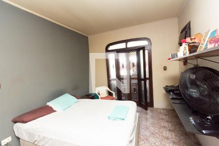 Casa à venda com 340m², 4 quartos e 3 vagas Casa à venda com 340m², 4 quartos e 3 vagasQuarto 2