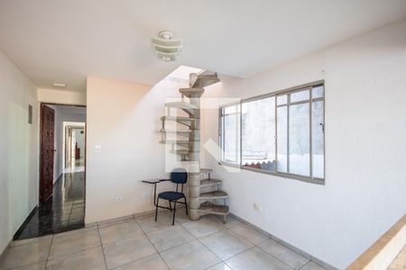 Sala 2 de casa à venda com 4 quartos, 125m² em Cidade das Flores, Osasco