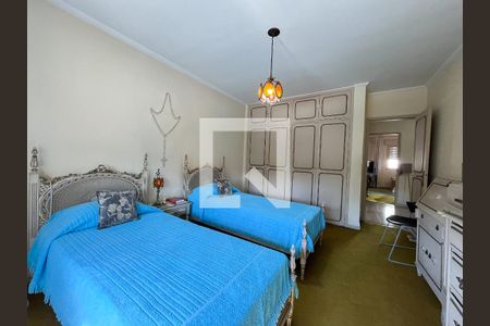 Casa à venda com 202m², 3 quartos e 4 vagas Casa à venda com 202m², 3 quartos e 4 vagasQuarto 2