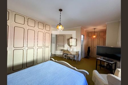 Casa à venda com 202m², 3 quartos e 4 vagas Casa à venda com 202m², 3 quartos e 4 vagasSuite