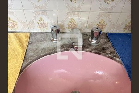 Casa à venda com 202m², 3 quartos e 4 vagas Casa à venda com 202m², 3 quartos e 4 vagasBanheiro da Suíte