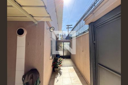 Casa à venda com 202m², 3 quartos e 4 vagas Casa à venda com 202m², 3 quartos e 4 vagasÁrea externa