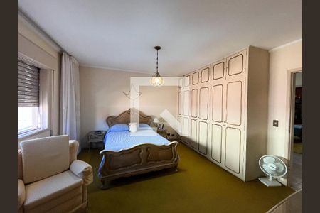 Casa à venda com 202m², 3 quartos e 4 vagas Casa à venda com 202m², 3 quartos e 4 vagasSuite