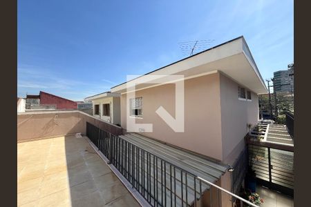 Casa à venda com 202m², 3 quartos e 4 vagas Casa à venda com 202m², 3 quartos e 4 vagasÁrea externa