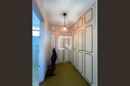 Casa à venda com 202m², 3 quartos e 4 vagas Casa à venda com 202m², 3 quartos e 4 vagasCloset da suíte