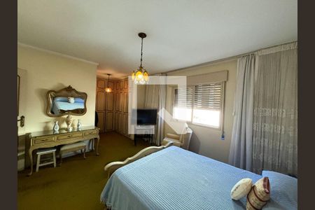 Casa à venda com 202m², 3 quartos e 4 vagas Casa à venda com 202m², 3 quartos e 4 vagasSuite