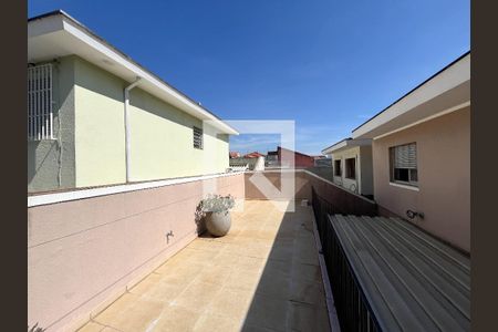 Casa à venda com 202m², 3 quartos e 4 vagas Casa à venda com 202m², 3 quartos e 4 vagasÁrea externa