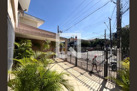 Casa à venda com 202m², 3 quartos e 4 vagas Casa à venda com 202m², 3 quartos e 4 vagasGaragem