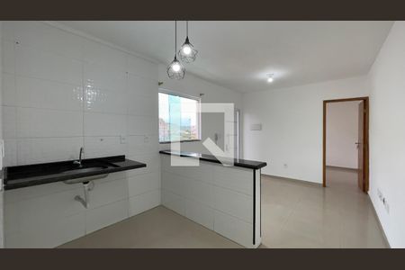 Sala e Cozinha Integrada  de apartamento para alugar com 2 quartos, 52m² em Vila Granada, São Paulo