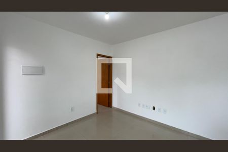 Sala e Cozinha Integrada  de apartamento para alugar com 2 quartos, 52m² em Vila Granada, São Paulo