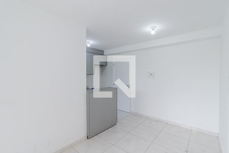 Sala de apartamento para alugar com 2 quartos, 42m² em Vila Água Funda, São Paulo