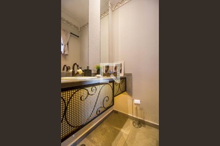 Lavabo de casa de condomínio à venda com 3 quartos, 420m² em Alphaville, Santana de Parnaíba
