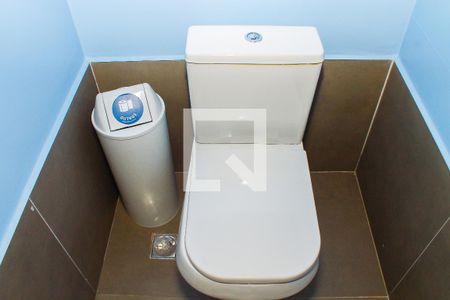 Banheiro de kitnet/studio para alugar com 1 quarto, 27m² em Perdizes, São Paulo