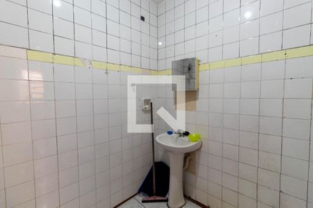 Casa à venda com 180m², 2 quartos e sem vaga Casa à venda com 180m², 2 quartos e sem vagaBanheiro - Casa 2