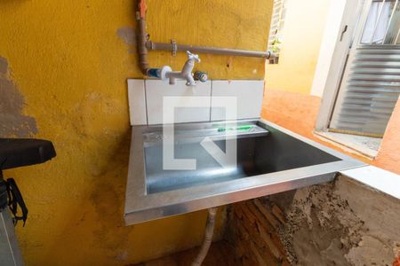 Casa à venda com 180m², 2 quartos e sem vaga Casa à venda com 180m², 2 quartos e sem vagaLavanderia 2-Casa 2