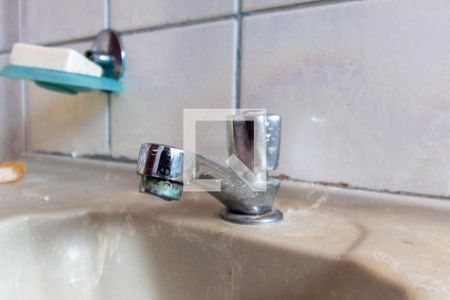 Casa à venda com 180m², 2 quartos e sem vaga Casa à venda com 180m², 2 quartos e sem vagaBanheiro - torneira