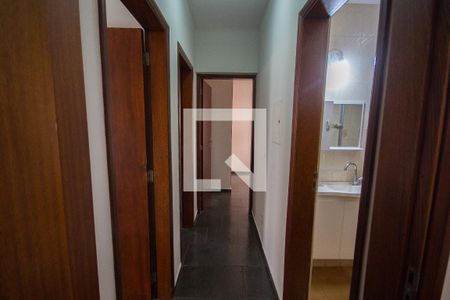 Corredor de apartamento para alugar com 3 quartos, 110m² em Jardim Palma Travassos, Ribeirão Preto