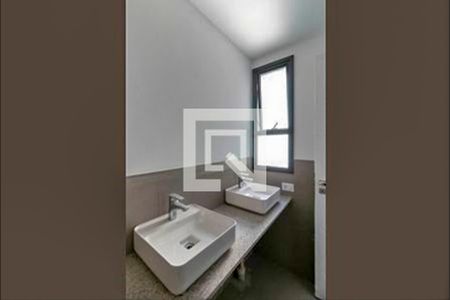 Banheiro da Suíte de apartamento à venda com 2 quartos, 73m² em Vila da Serra, Nova Lima